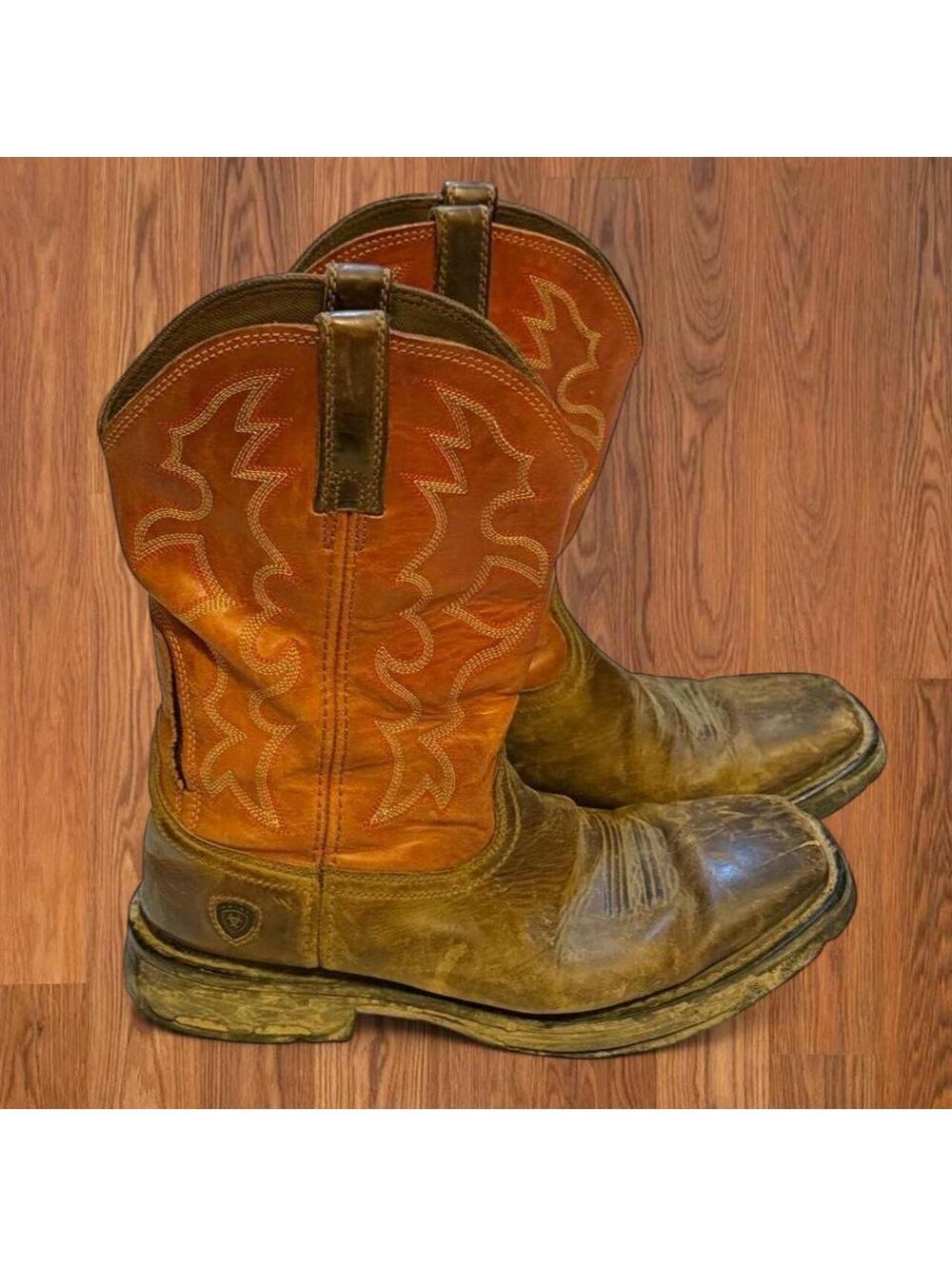 Mens Leather Used Ariat Work Boots with a bolt of lighting side design